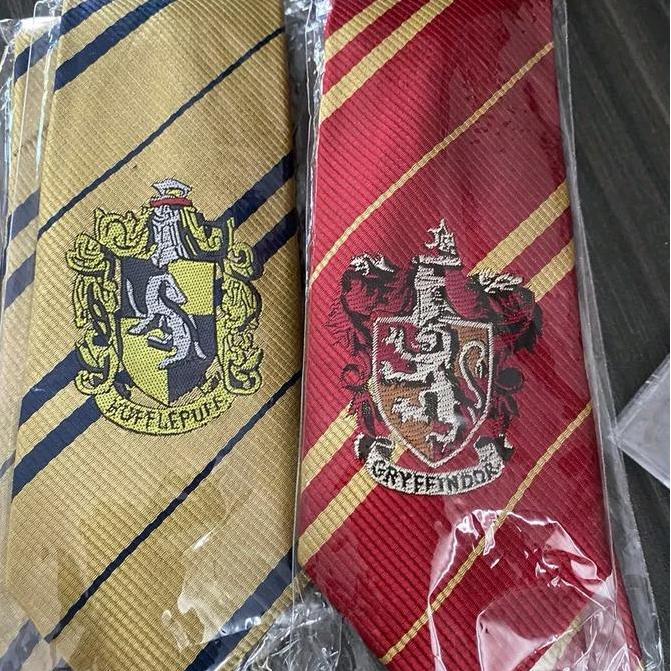 Dasi Harry Potter Dan Syal Harry Potter Dengan Logo Tambahan Jubah Harry Potter Dasi Cosplay Dasi Ma
