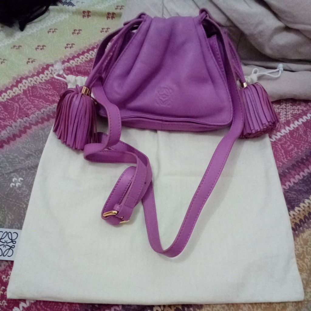 preloved Loewe NAPA purple ungu unik second branded