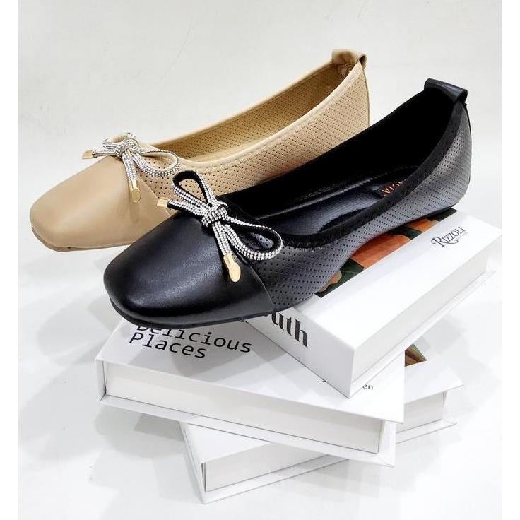Bolencia Sepatu wanita flat F-221 import SIze 41-44 Black Karet panses slip wanita jumbo414243 flat 