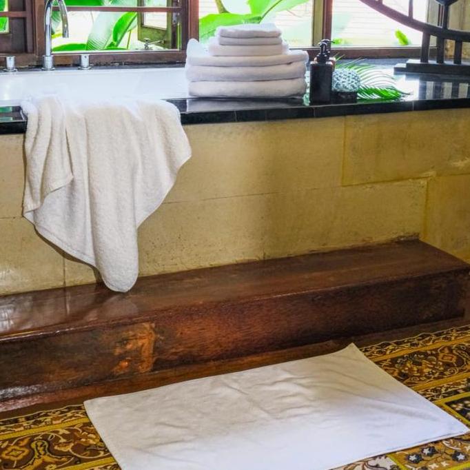 Handuk Hotel Putih / Handuk Mandi Putih