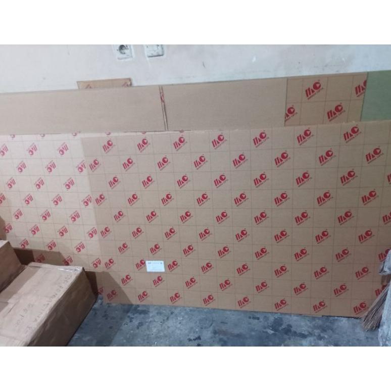 Akrilik Lembaran Bening 2mm 122x244 cm