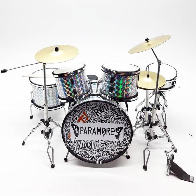 Miniatur Drum Paramore Riot
