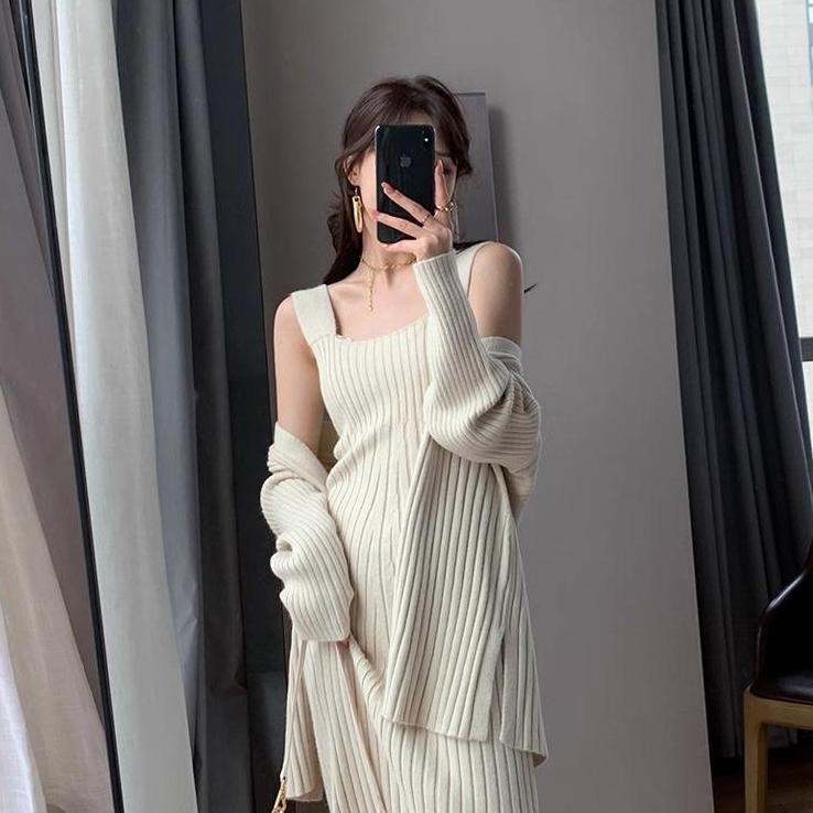 NAJWA - SET SESILIA DRESS KNIT + CARDIGAN HORNET KNIT 29