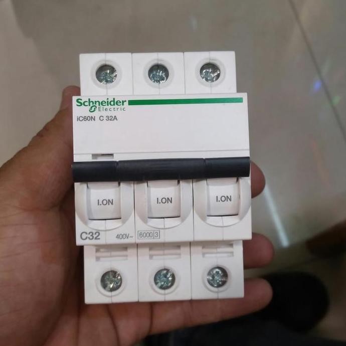 Miliki Mcb 3P 32A Ic60N