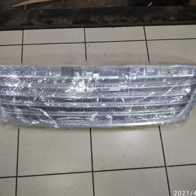 FRONT GRIL GRILL DEPAN FORTUNER 2005 2006 2007 MODEL CAMRY