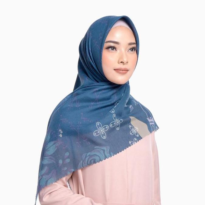 SEVEKIRANA - ZM ZASKIA MECCA YOGYA NAVY SCARF HIJAB SEGI EMPAT VOAL