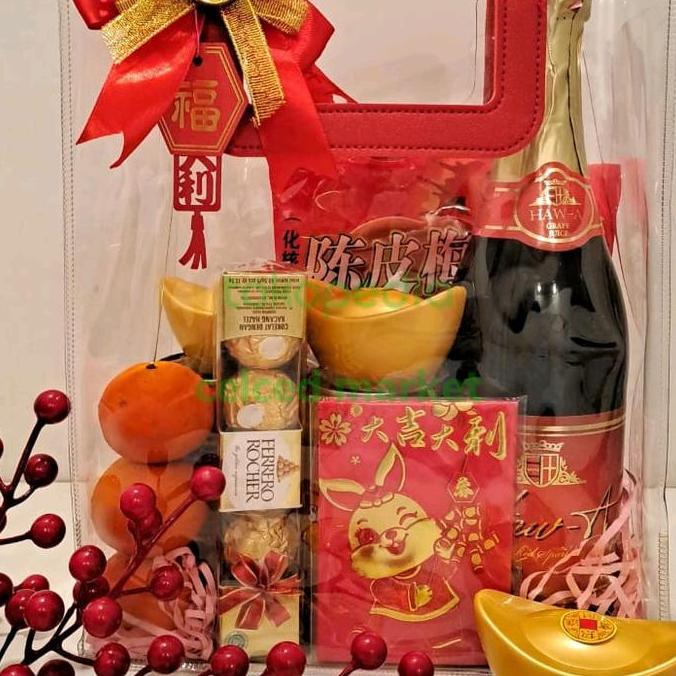 PARCEL IMLEK HAMPERS WINE COOKIES ANGPAU/KADO GIFT SET IMLEK MEDAN