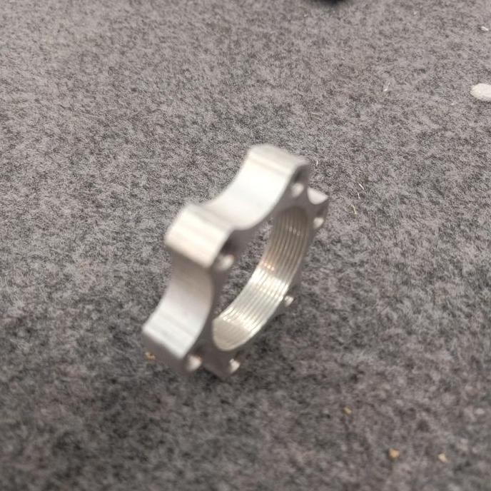 Dudukan rotor disc brake sepeda