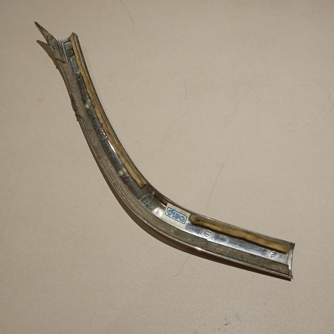 Garnish Lis Kiri Chrome Grill Avanza 2015 2017 2018 ori bekas