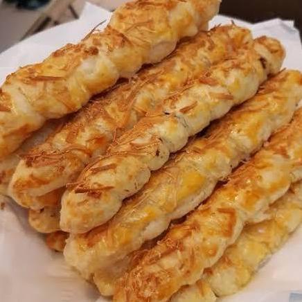 Cheese Stick Roll Pastry / Roti Gulung Isi Keju