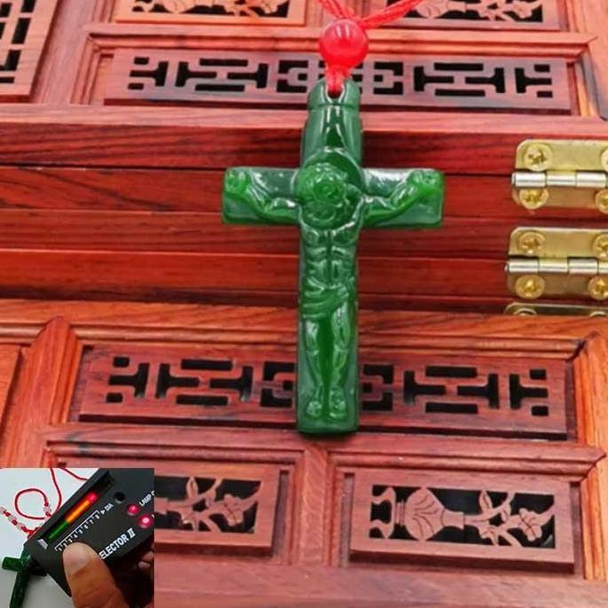 BATU GIOK NATURAL ORIGINAL ukiran Salib liontin BIN