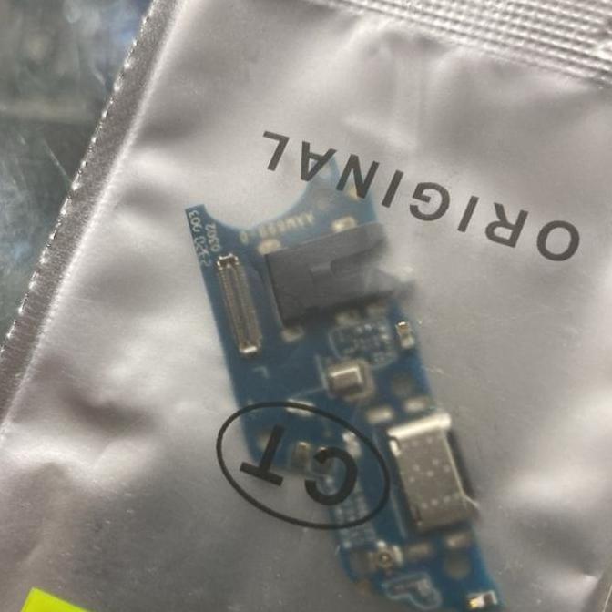 PAPAN CAS KONEKTOR CHARGER REALME C51