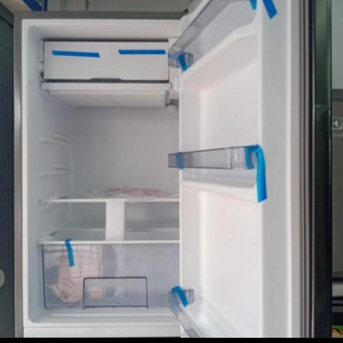 Kulkas 1 pintu Changhong CBC 100 mini portable