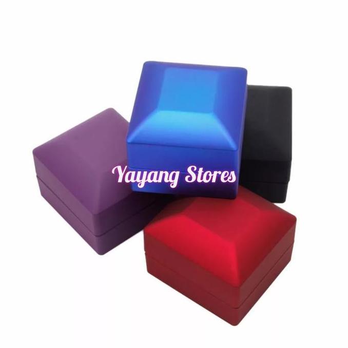 New- Kotak Cincin Led / Kotak Perhiasan Cincin Anting Lampu Led