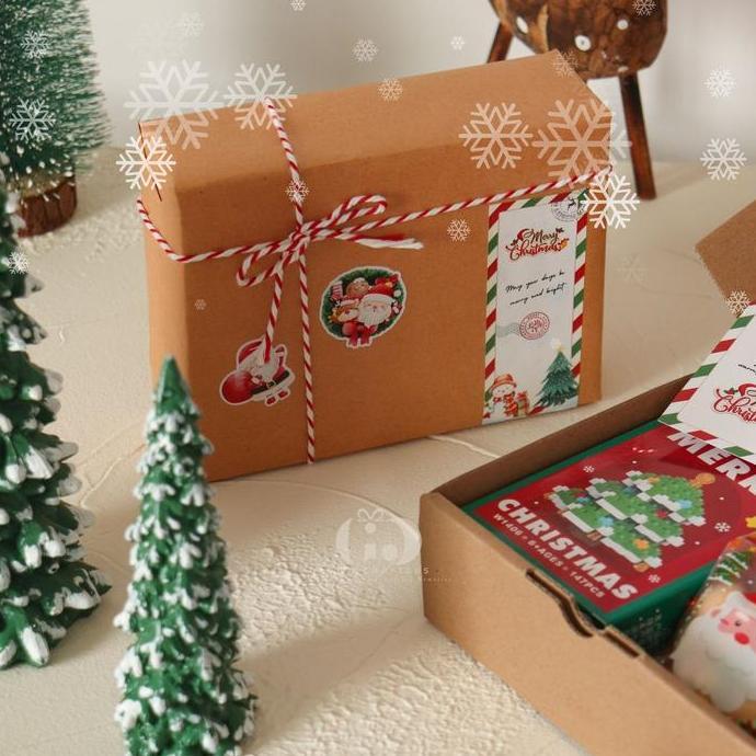 Mini Hampers Natal Lucu isi Bricks, Cookies, Permen - Kado Natal Anak - Souvenir Sekolah Minggu .