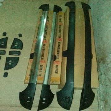 Roof Rack Barang Roof Rail Kaki Rack Rell Di Atas Mobil Ayla Original Dan Terpercaya