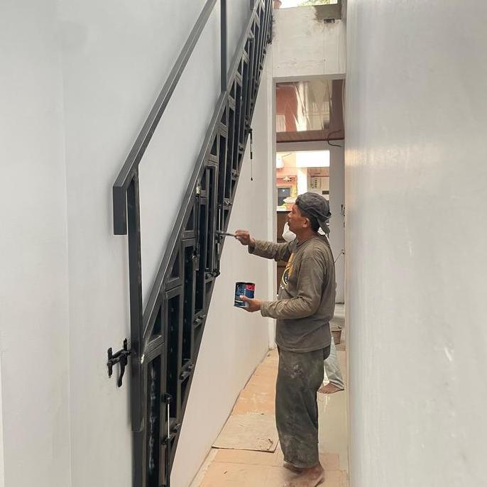 TANGGA LIPAT DINDING MEWAH