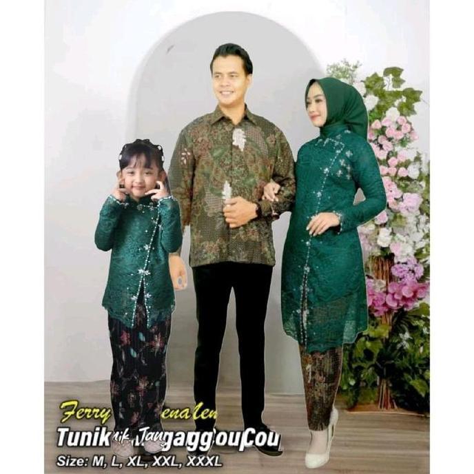 COUPLE KEBAYA KELUARGA MEWAH Kebaya couple keluarga Baju couple keluarga Couple keluarga modern kond