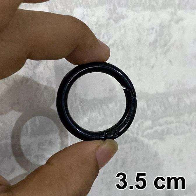 Carabiner Bulat Warna Hitam