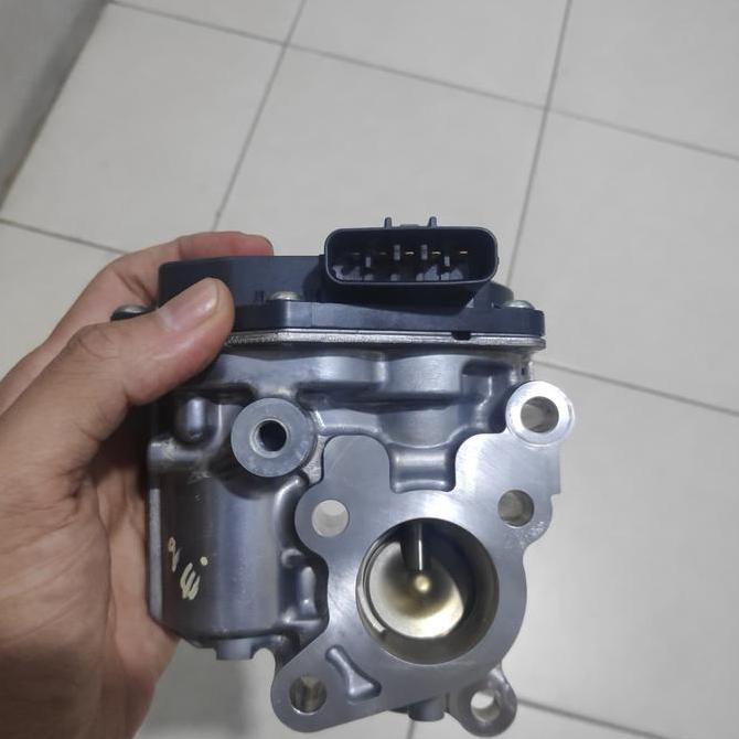 Throttle Body Egr Valve Fortuner 25800-0E010
