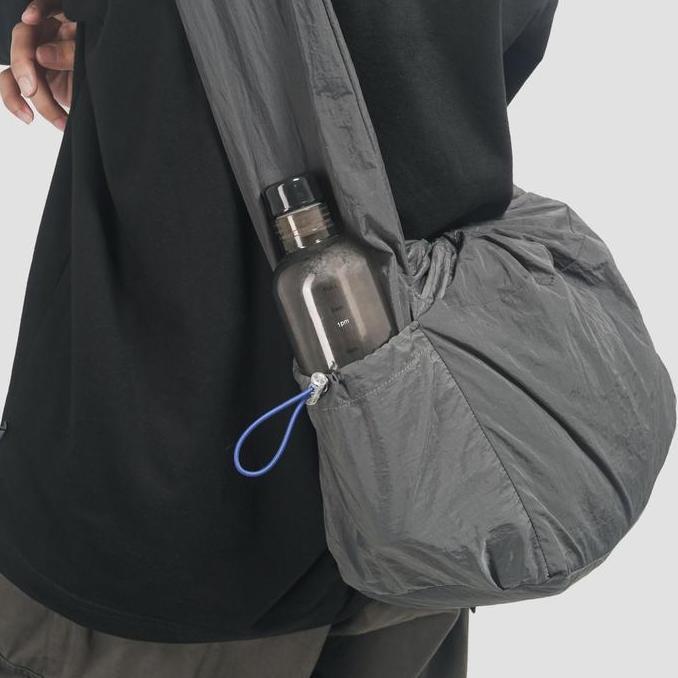 Queenbeer - Martyn Nylon Crinkle Bag (Tas Krinkle)