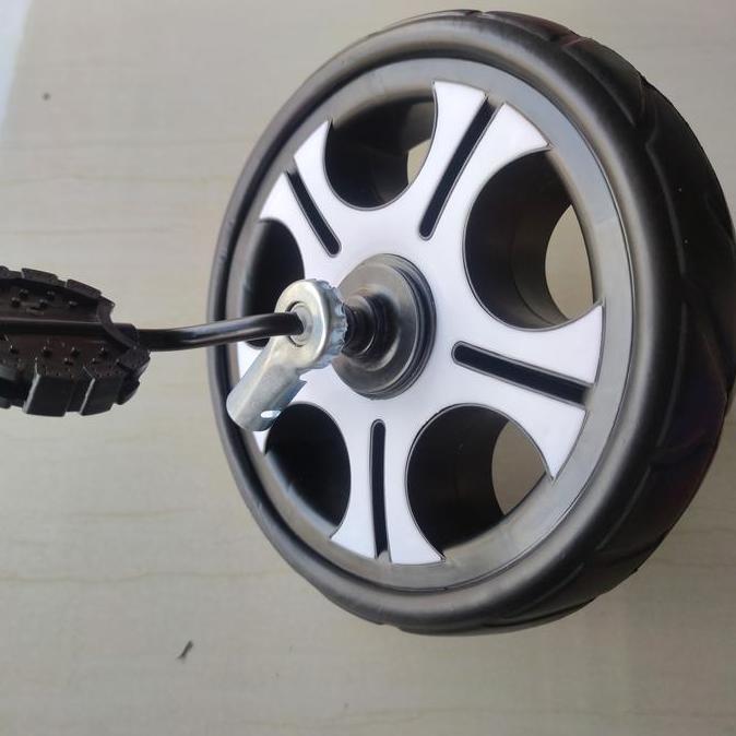 Promo ban depan set HITAM PUTIH sepeda anak roda tiga tricycle Aviator Genio Diskon