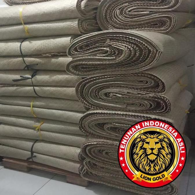 Tikar Pandan Putih/Tikar Anyaman Home Made