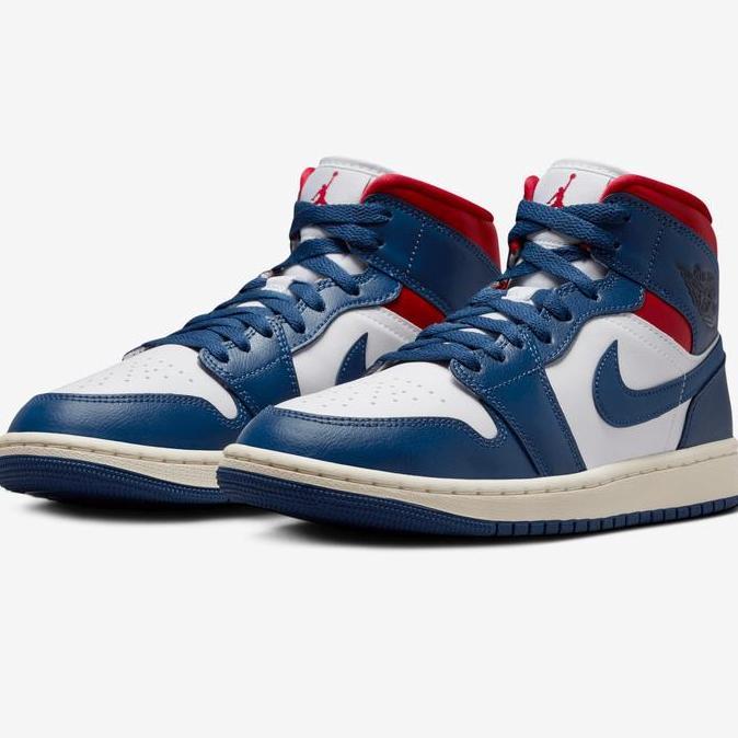 NIKE AIR JORDAN 1 MID FRENCH BLUE GYM RED SAIL