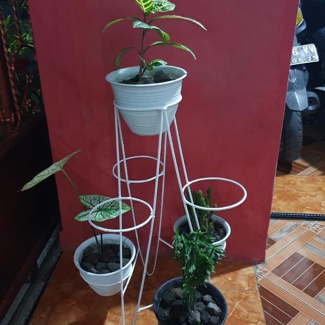 Grdn- Rak Susun 7 Rak Bunga Besi Standing Pot Rak Serbaguna Rak Tanaman Hias Hitam Putih