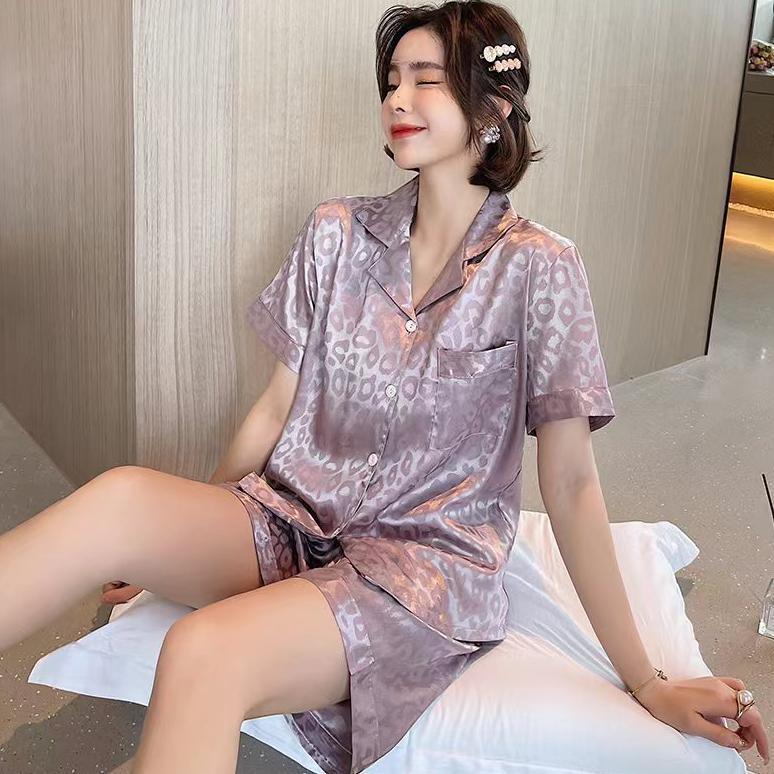 Versi Korea Baru dari Sutra Ice Short -Lleeved+Celana Pendek/Piyama/Bisa Mengenakan Pakaian Rumah