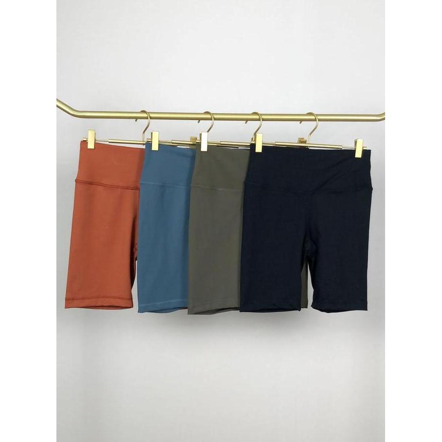 [Minne] Legging Pendek Olahraga Wanita dengan Key Pocket Degree