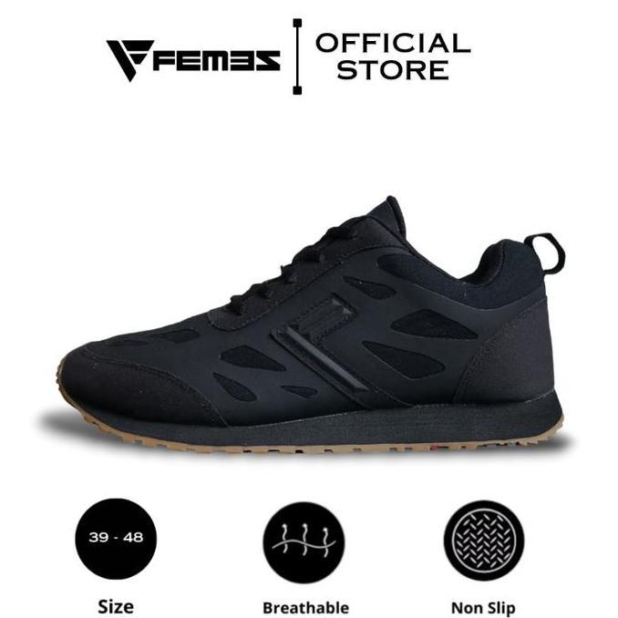 BEBAS ONGKIR - Femez Lite Berlin Sepatu Sneakers Pria / 44-48 Full Black Hitam Polos Bigsize Sport S