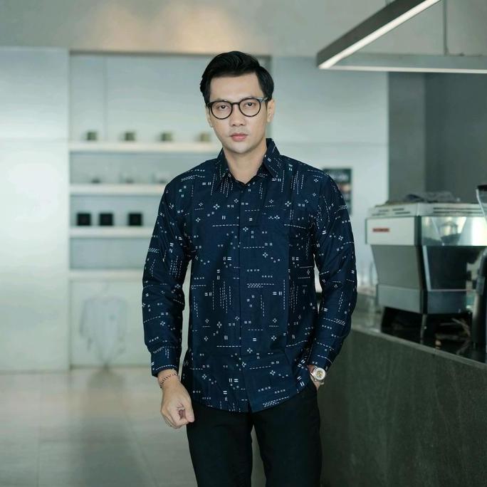 Baju Batik Pria Lengan Panjang Lapis Furing Bahan Katun Halus - Batik Metamorvosa - Lembut