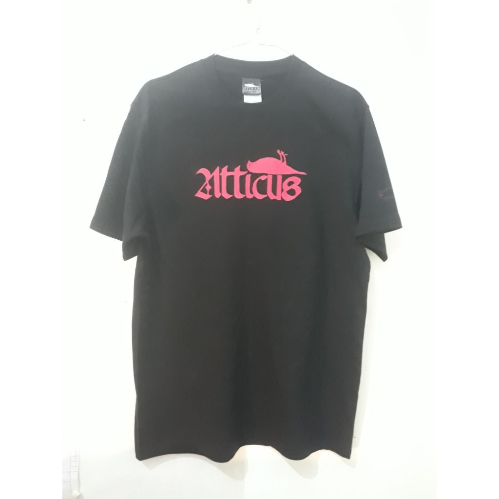 Kaos T-shirt Atticus Clothing Company 2002