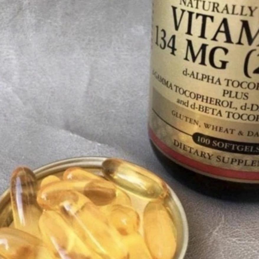 Solgar Vitamin E 134 Mg (200 Iu) 100 Softgels D-Alpha Tocopherol Plus Original