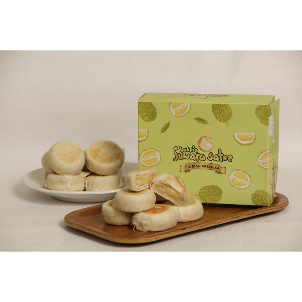 Bakpia Juwara Satoe [ 3 Box ] Paket Bakpia Basah Kitkat (Kitkat, Durian, Coklat) - Oleh Oleh Khas Jo