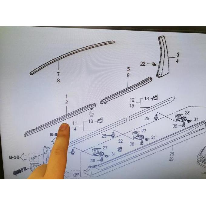 Pelipit - Plipit - Garnish - Molding Karet List Bawah Kaca Jendela Pintu Luar Honda Jazz Gd3 City Gd