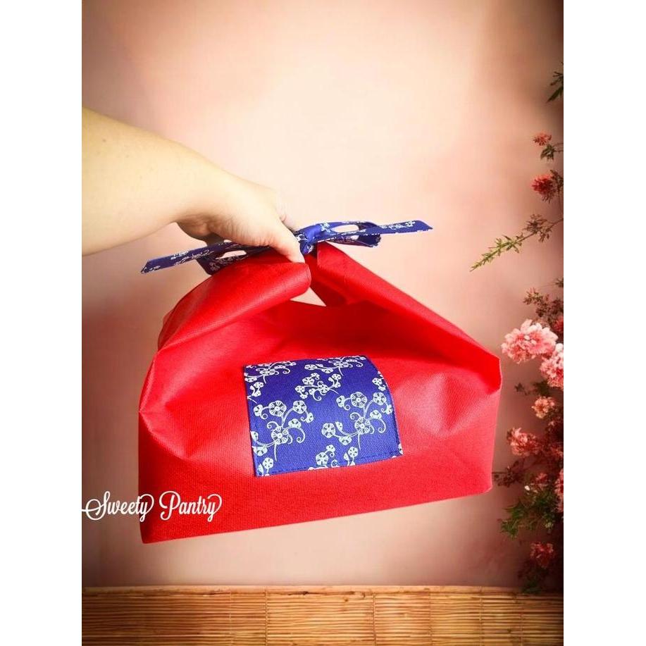 Blocke- Tas Spunbond Kemasan Dus Box Kotak Packaging Kue Puding Sakura