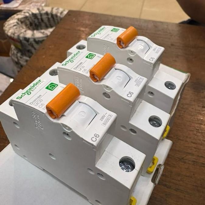Terjangkau Mcb 6 Ampere 1 Phase Schneider / Mcb Schneider 6A