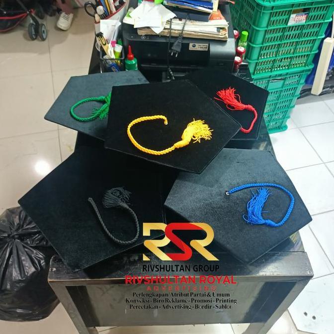 Topi Toga Wisuda Bludru Topi Senat Topi Guru Besar Topi Rektor murah