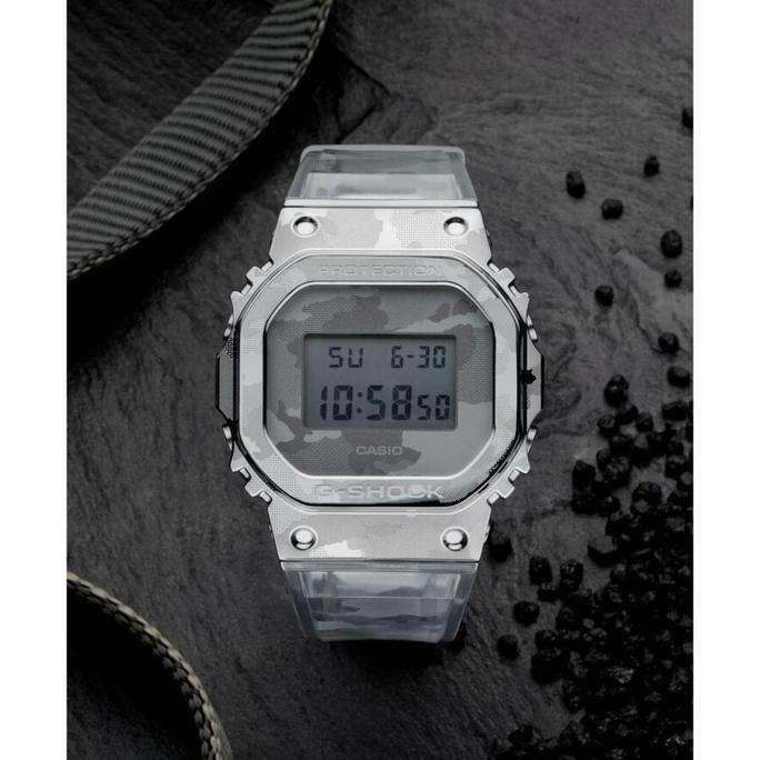 Casio G-SHOCK GM-5600SCM-1DR Jam Tangan Pria GSHOCK GM5600 Metal