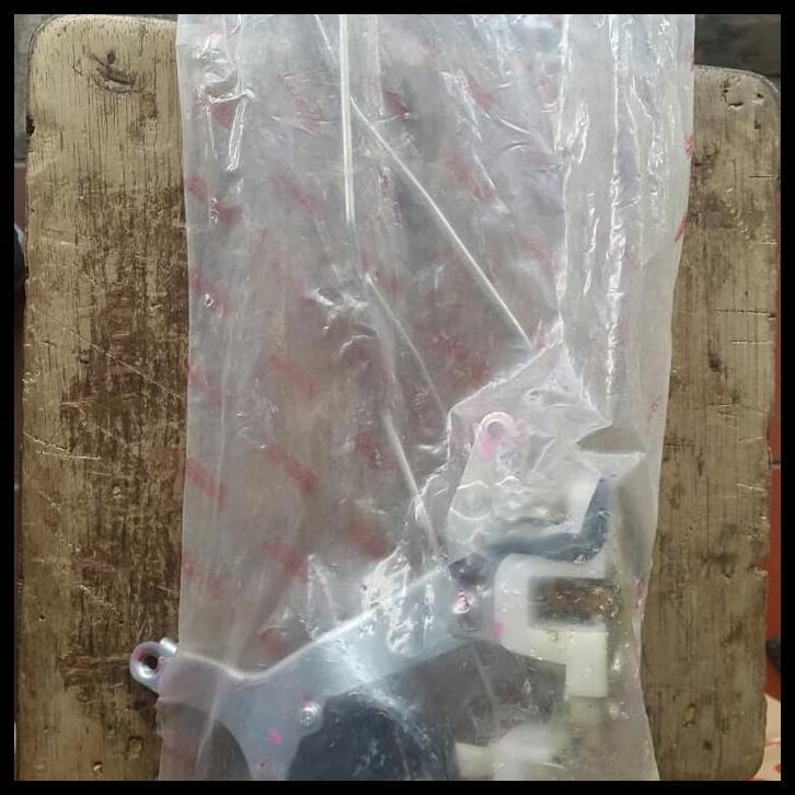 TERLARIS DOOR LOCK AVANZA/XENIA LAMA 