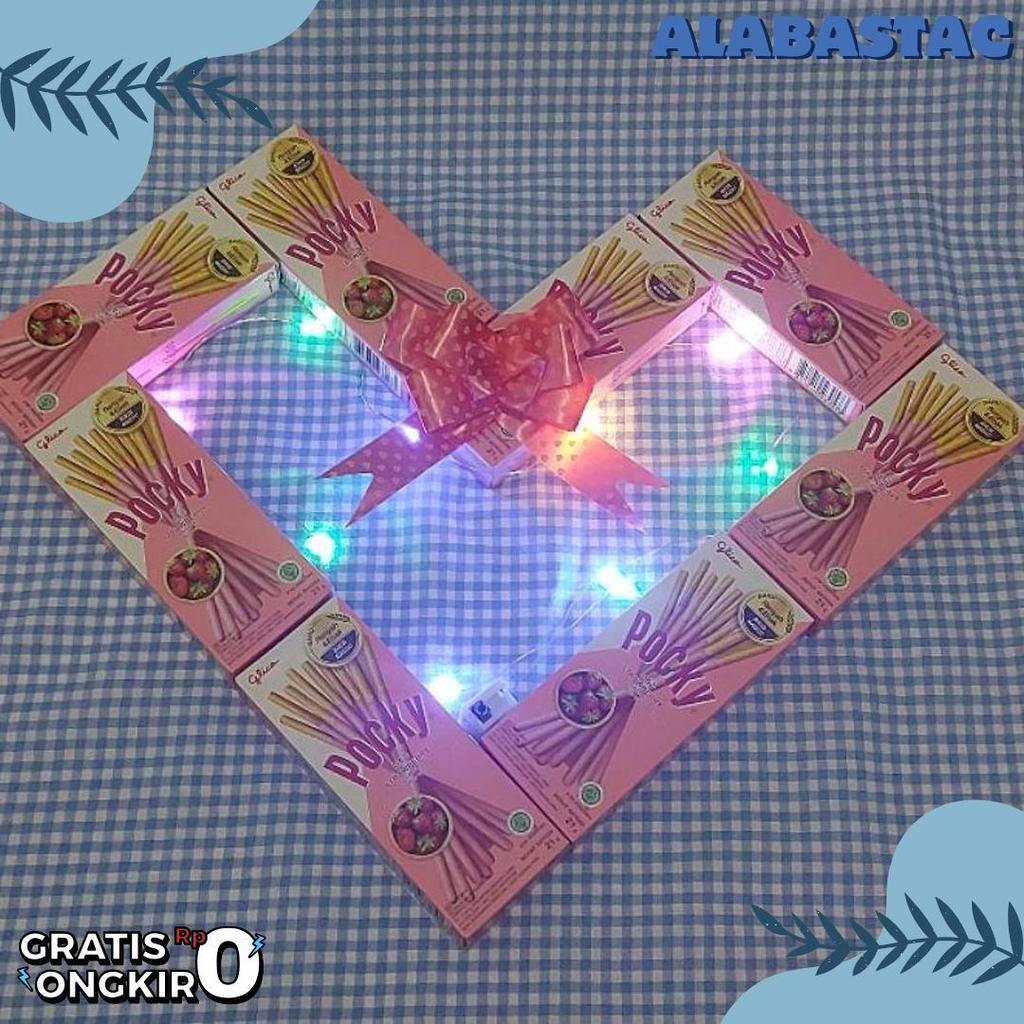 Pocky Love , Coklat Love Hampers Coklat , Snack Box , Coklat Valentine , Coklat Box , Parsel Coklat 
