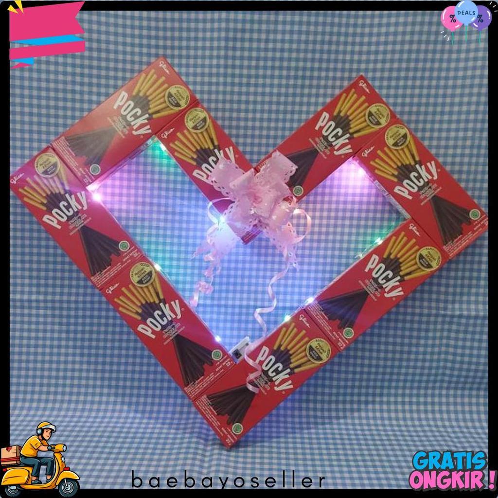 Pocky Love , Coklat Love Hampers Coklat , Snack Box , Coklat Valentine , Coklat Box , Parsel Coklat 