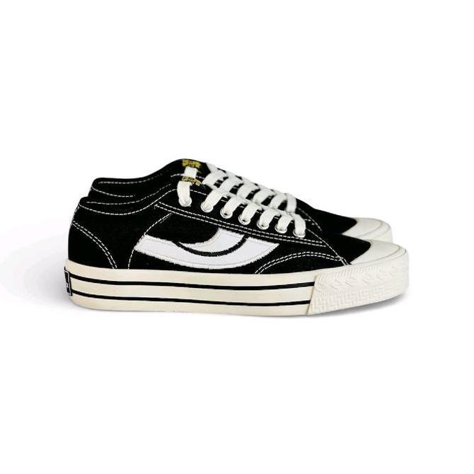 Sepatu sneakers Wanita Pria FLEXION BW LOW  Canvas Casual Shoes Sneakers Sport Tanpa Hak Hitam dasar