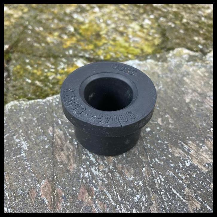 TERBARU BUSHING BUSH KARET ANTING BOSPER BOS PER LOWER ARM SAYAP BAWAH PENDEK DAIHATSU HIJET 55 S10P