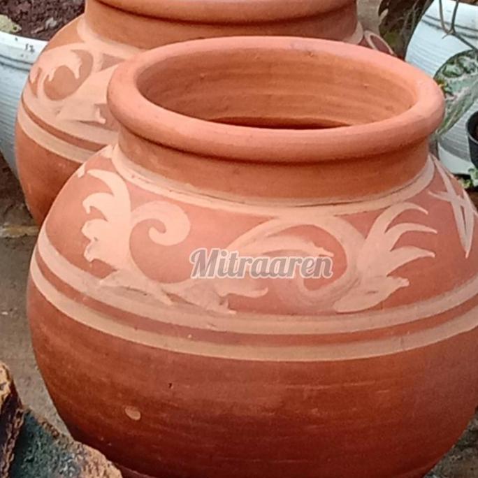 Gentong Tempat BerasTanah Liat Ukuran Kecil