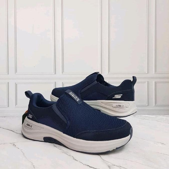 SKECHERS ULTRA GO X GOOD YEAR/SEPATU SLIP ON PRIA/SEPATU SKECHERS