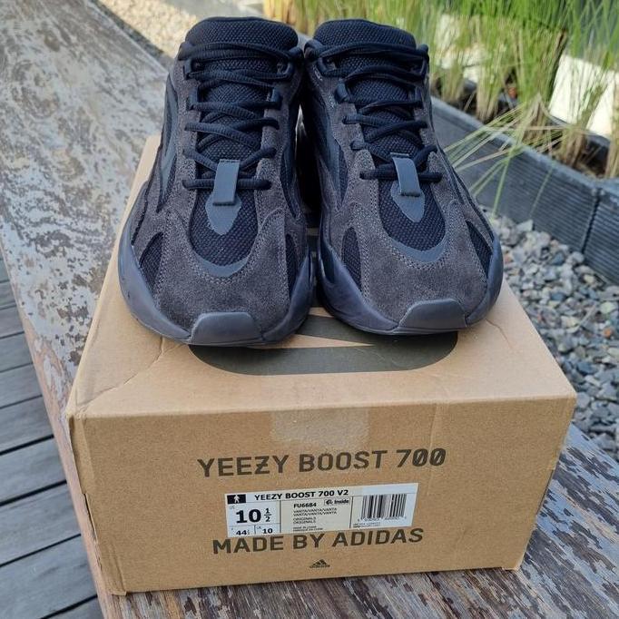 yeezy 700 v2 vanta us 10.5 vvnds