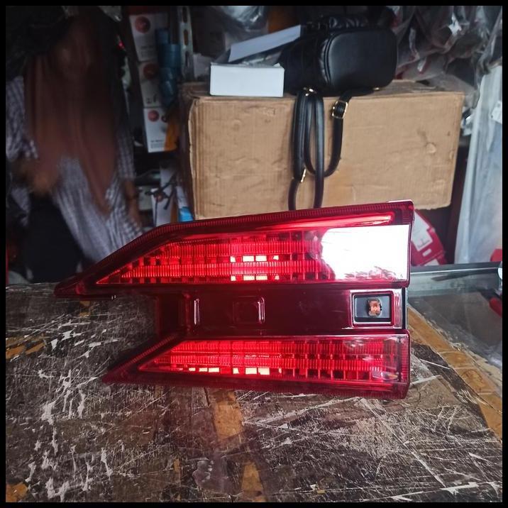 TERLARIS REFLEKTOR LAMPU BELAKANG VARIASI TOYOTA AVANZA DAIHATSU XENIA 2019 ON